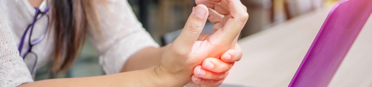 physical-therapy-clinic-hand-pain-relief-rebound-fitness-&-rehabilitation-northbrook-il
